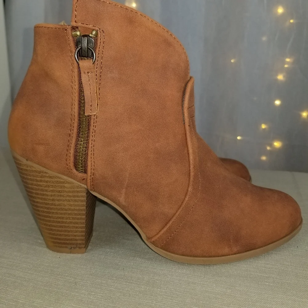 Qupid ankle boots.